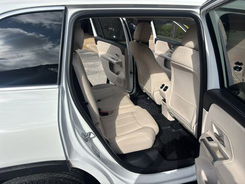 Used 2022 Mercedes-Benz GLB 250 4MATIC image 18