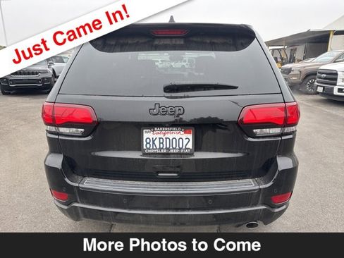 Used 2019 Jeep Grand Cherokee Altitude image 4