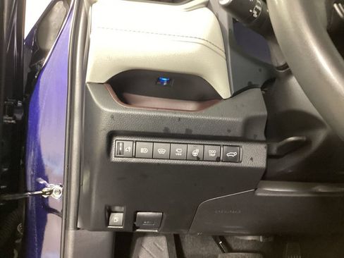 Used 2024 Toyota RAV4 Limited w/ Advanced Technology Package AWD/4WD image 12