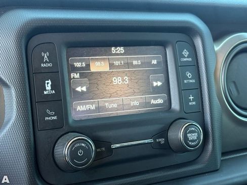 Used 2020 Jeep Wrangler Unlimited Sport S AWD/4WD image 20