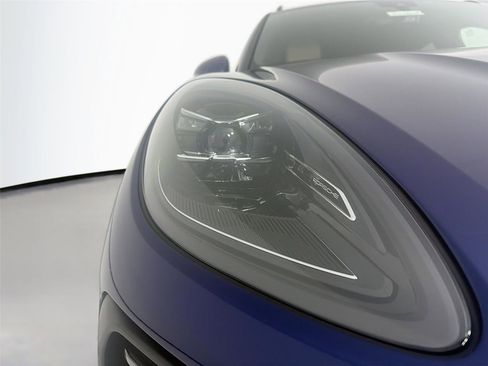 New 2026 Porsche Macan image 31