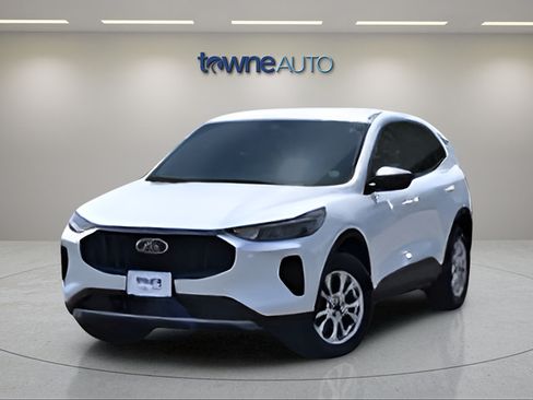 Used 2023 Ford Escape Active AWD/4WD image 2