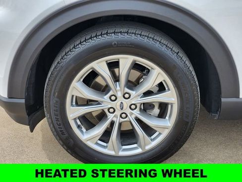 Used 2023 Ford Explorer XLT w/ Equipment Group 202A image 9