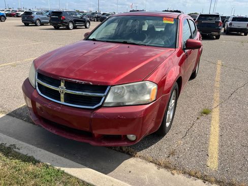 Used 2010 Dodge Avenger R/T FWD image 3
