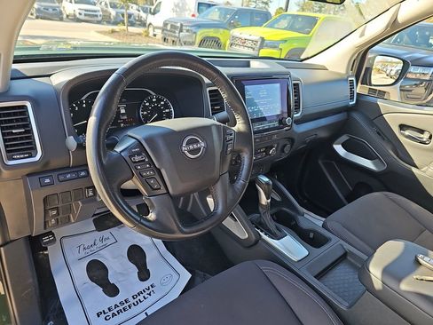 Used 2024 Nissan Frontier SV image 20
