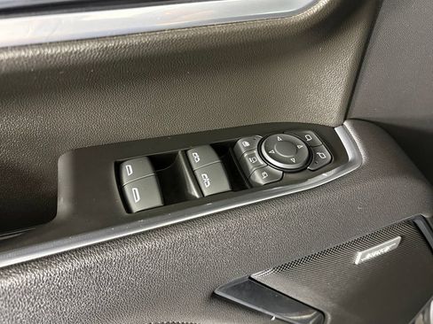 Used 2025 Chevrolet Silverado 2500 LTZ w/ LTZ Premium Package AWD/4WD image 18