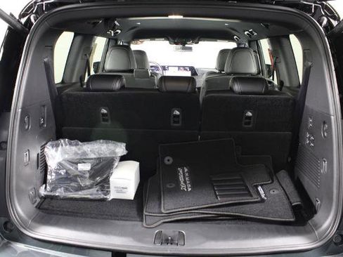 Certified 2026 Nissan Armada PRO-4X image 17