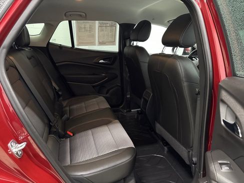 Used 2025 Chevrolet Trax LT w/ Driver Confidence Package image 29