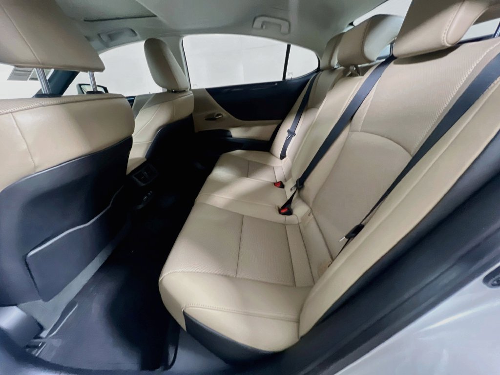 Used 2021 Lexus ES 350 w/ Premium Package FWD image 26