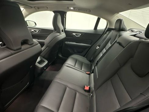 Used 2024 Volvo S60 B5 Plus w/ Climate Package image 10