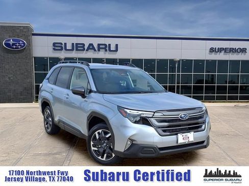 Certified 2025 Subaru Forester Premium AWD/4WD image 1