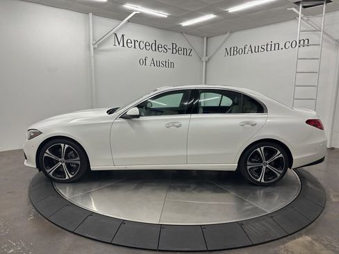 Used 2025 Mercedes-Benz C 300 Sedan image 4