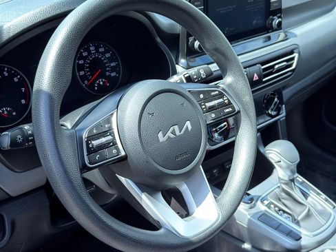 Used 2022 Kia Seltos LX AWD/4WD image 12
