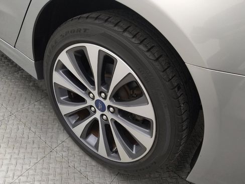 Used 2020 Ford Fusion SE AWD/4WD image 31