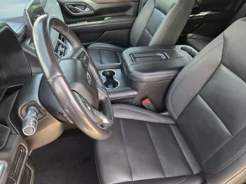 Used 2023 Chevrolet Suburban Z71 AWD/4WD image 12
