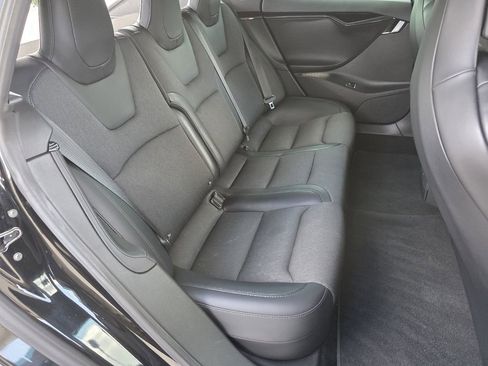 Used 2018 Tesla Model S 75D image 24