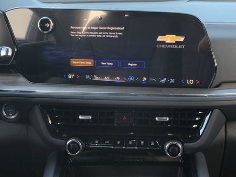 New 2026 Chevrolet Suburban High Country image 14