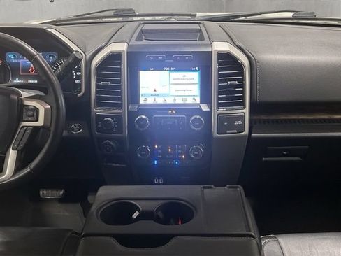 Certified 2019 Ford F150 Lariat AWD/4WD image 15