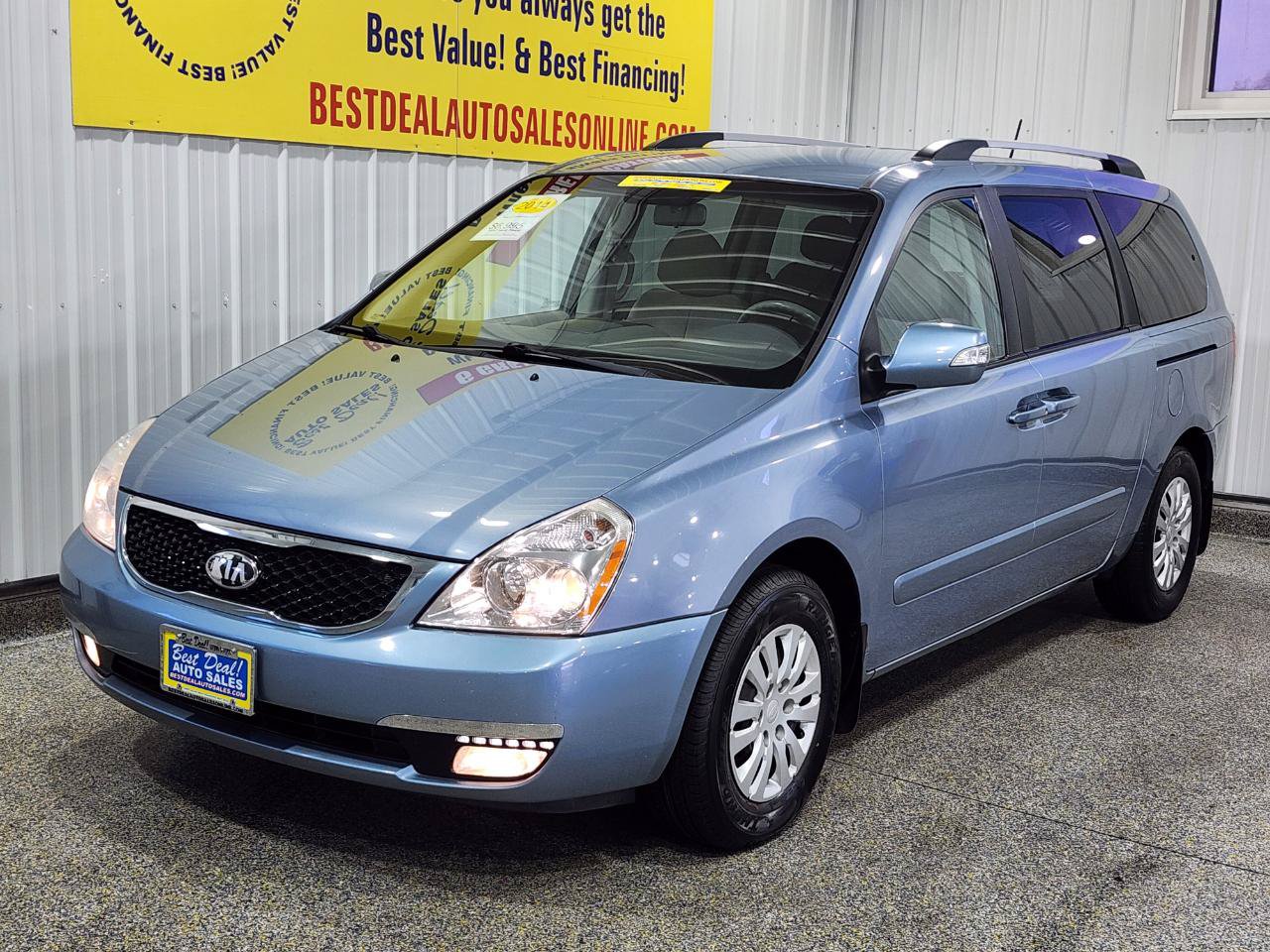 Used 2014 Kia Sedona LX FWD image 3