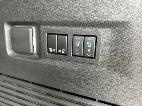 Used 2025 Chevrolet Tahoe RST w/ Comfort Package AWD/4WD image 23