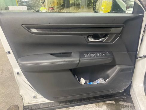 Used 2024 Honda CR-V EX image 9