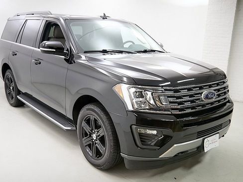 Used 2019 Ford Expedition XLT w/ Equipment Group 202A image 6