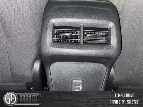 Used 2022 Chevrolet Equinox LT AWD/4WD image 33