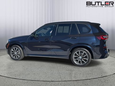 Used 2022 BMW X5 xDrive40i w/ M Sport Package image 3
