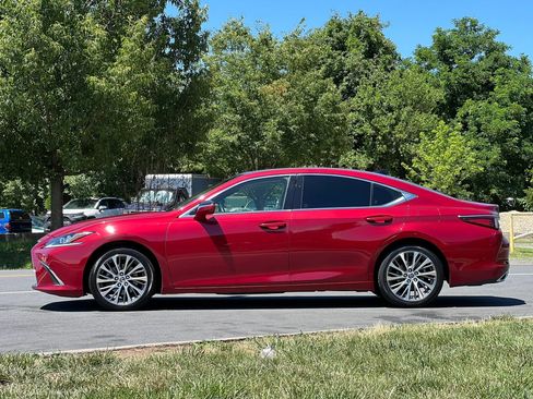 Used 2019 Lexus ES 350 w/ Premium Package FWD image 2
