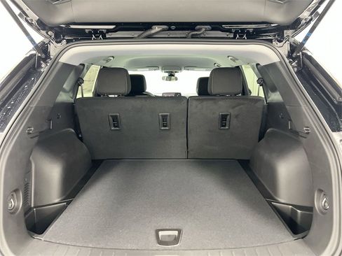 New 2026 Chevrolet Blazer LT w/ Midnight/Sport Edition image 23