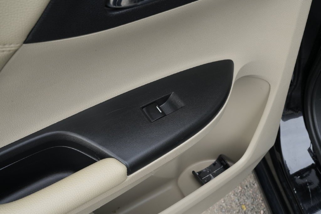 Used 2014 Honda Accord EX-L image 26