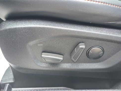 Certified 2024 Ford Edge ST-Line image 15