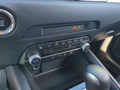 Used 2025 MAZDA CX-5 AWD 2.5 S w/ Preferred Package image 12