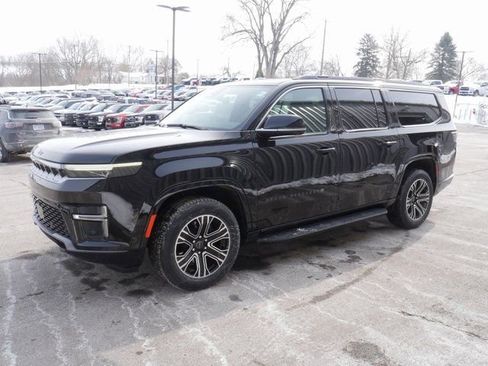 New 2026 Jeep Grand Wagoneer L 4WD w/ Premium Group I image 12