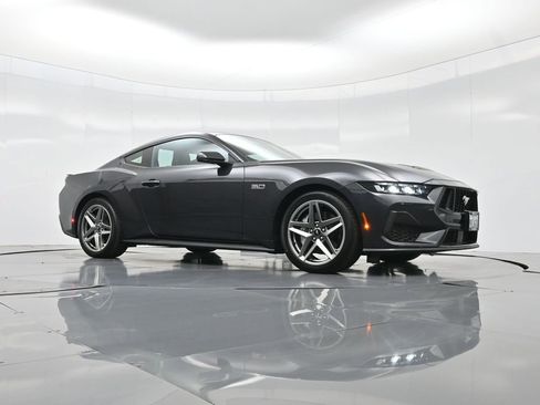 Used 2024 Ford Mustang GT Premium image 45