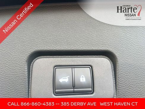 Certified 2025 Nissan Rogue SL image 31