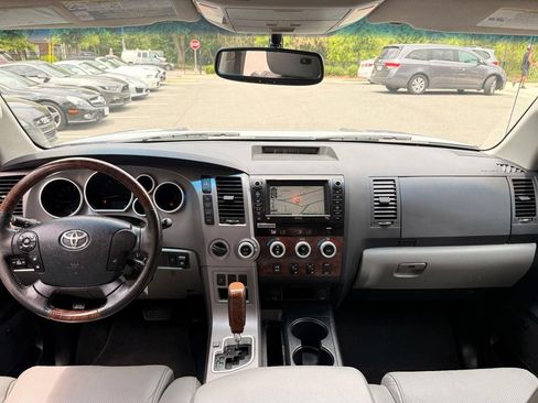 Used 2012 Toyota Tundra Limited w/ Platinum Pkg AWD/4WD image 36