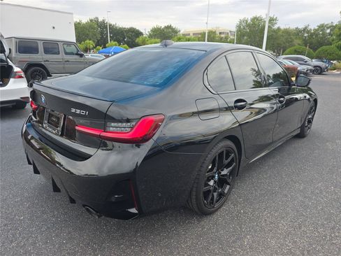 Used 2025 BMW 330i Sedan w/ M Sport Package RWD image 3