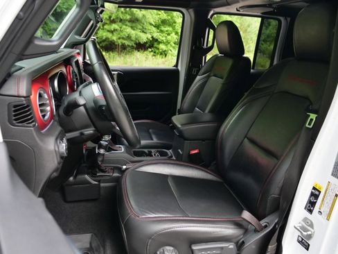 Used 2021 Jeep Gladiator Rubicon AWD/4WD image 3