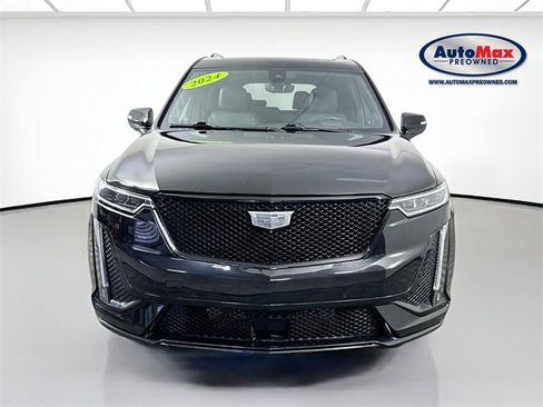 Used 2024 Cadillac XT6 Sport w/ LPO, ONYX Package image 7
