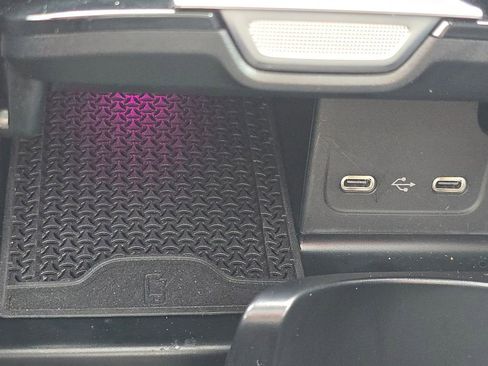 Used 2026 Mercedes-Benz C 300 4MATIC Sedan image 33