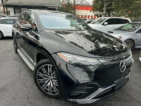 Used 2023 Mercedes-Benz EQS 580 4MATIC SUV image 7