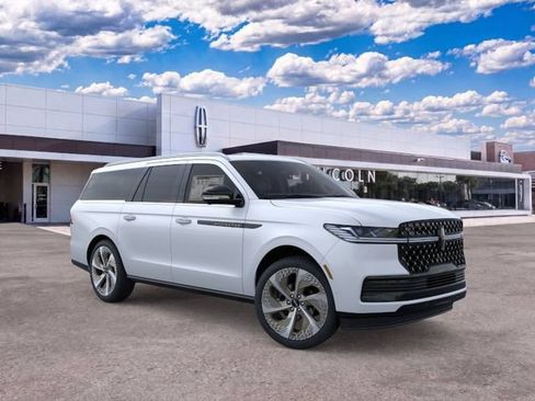 New 2026 Lincoln Navigator L Black Label AWD/4WD image 7