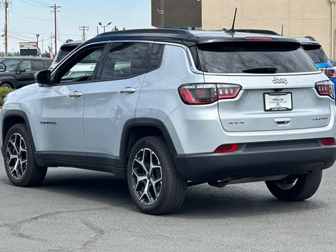Used 2025 Jeep Compass Limited AWD/4WD image 6