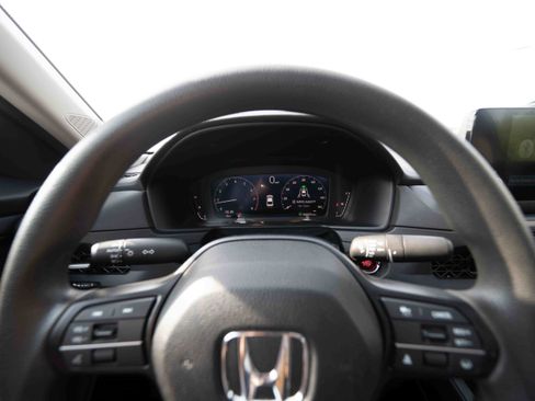 Used 2023 Honda Accord EX image 15