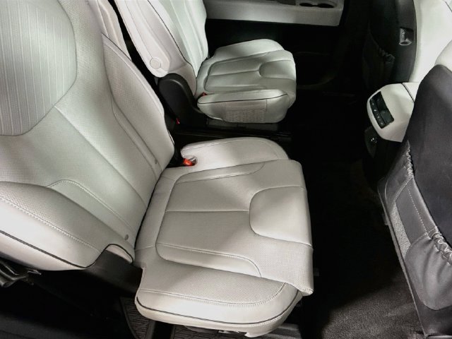 Certified 2025 Hyundai Palisade SEL AWD/4WD image 35