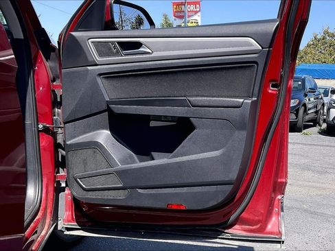 Used 2018 Volkswagen Atlas S FWD image 24
