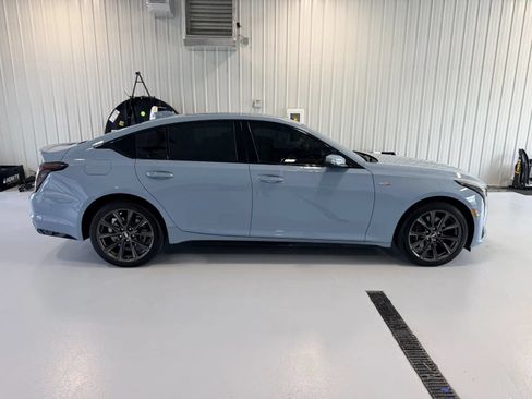 Used 2026 Cadillac CT5 V w/ Technology Package AWD/4WD image 2