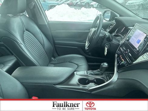 Used 2024 Toyota Camry SE image 20