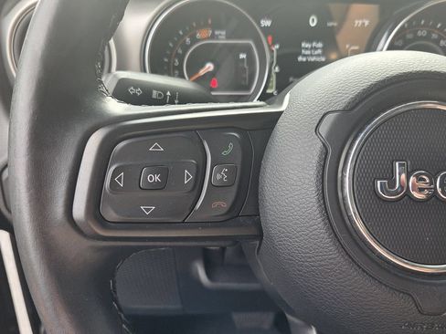Used 2021 Jeep Wrangler Sport AWD/4WD image 22
